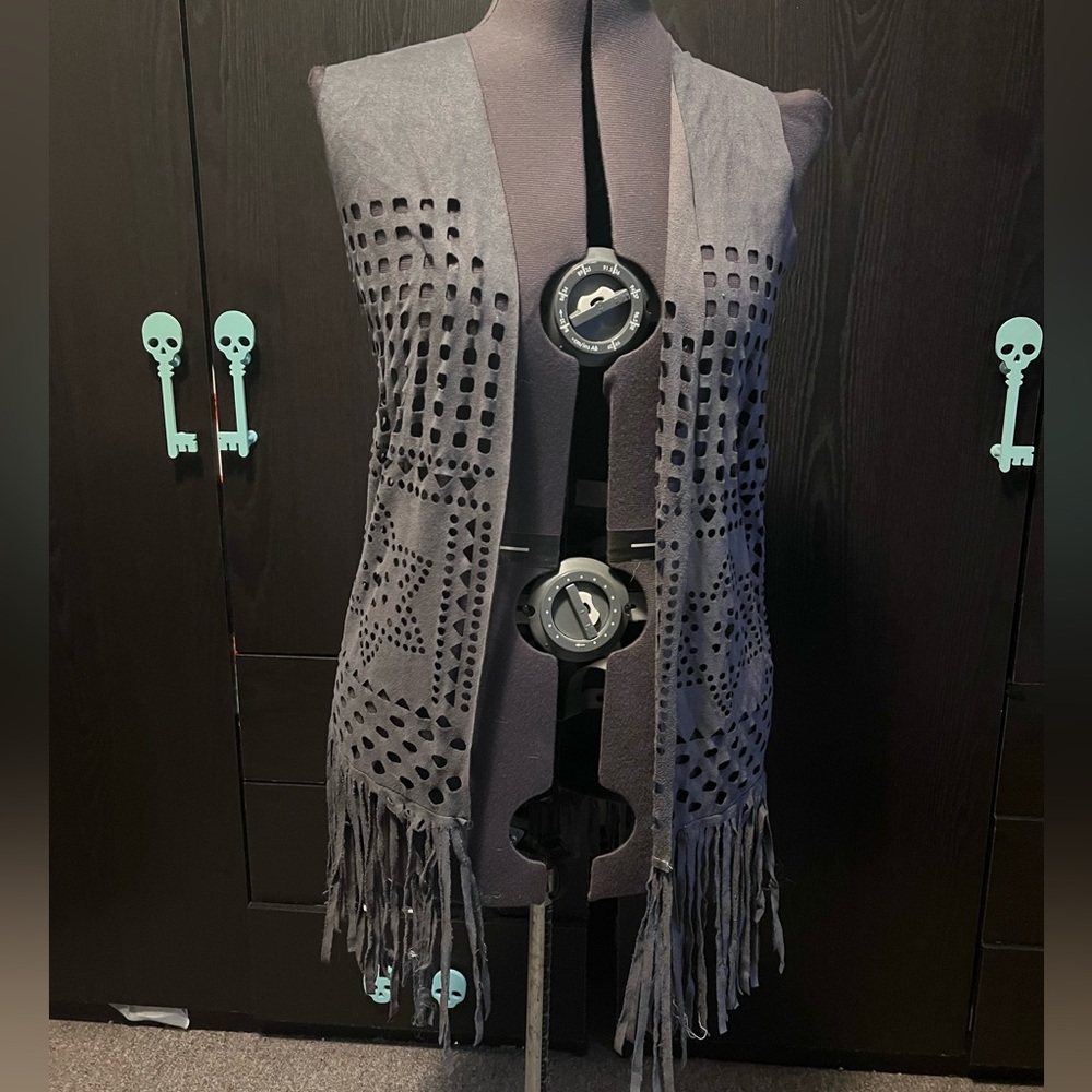 💀 Grey microfiber vest